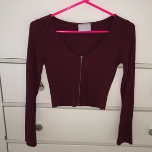 NWOT burgundy zipper crop top long sleeve